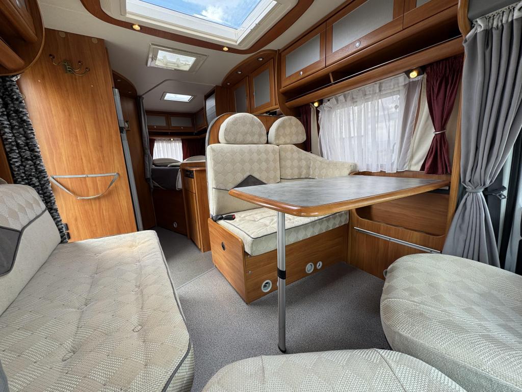 Dethleffs Advantage T 6051 B Elegance Motor airco Trekhaak, Caravans en Kamperen, Campers, Arist-Dethleffs-Straße 12, 88316 Isny im Allgäu, Duitsland