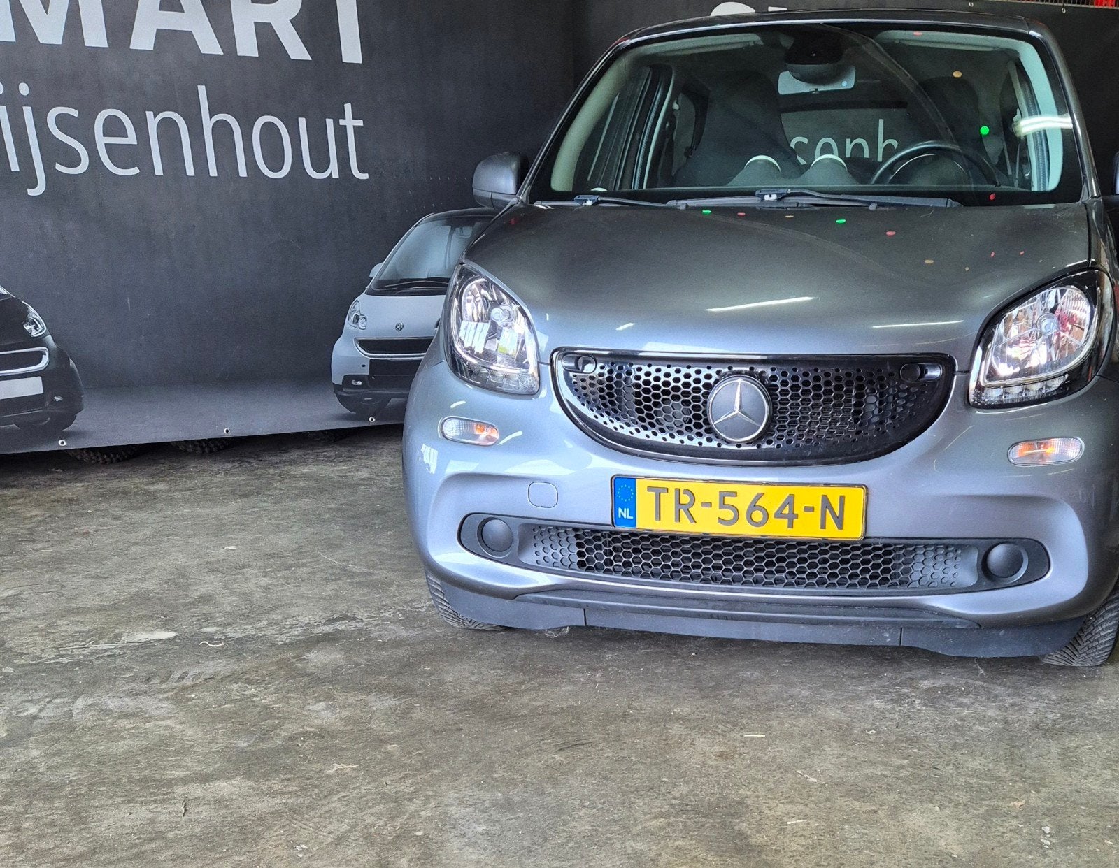 Smart ForFour 1.0 71pk S&S 2018 Grijs, Auto's, Achterwielaandrijving, 4 stoelen, Origineel Nederlands, 24 km/l