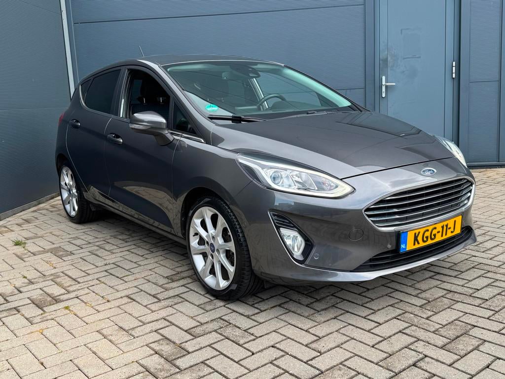 Ford FIESTA 1.0 EcoBoost Vignale / Led / Camera / Carplay, Voorwielaandrijving, 125 pk, Gebruikt, Euro 6