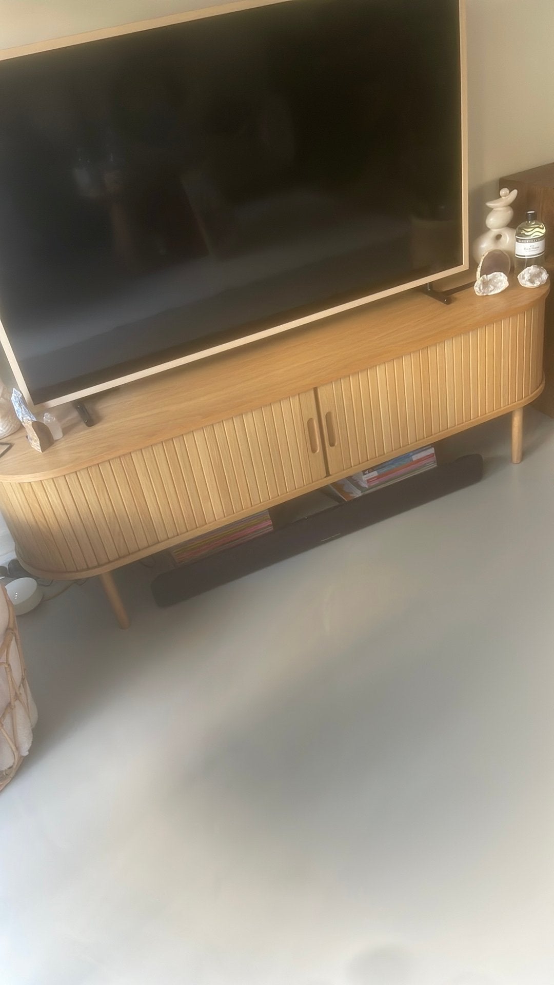 Tv meubel, Huis en Inrichting, 150 tot 200 cm, Ophalen of Verzenden, Zo goed als nieuw, Minder dan 100 cm