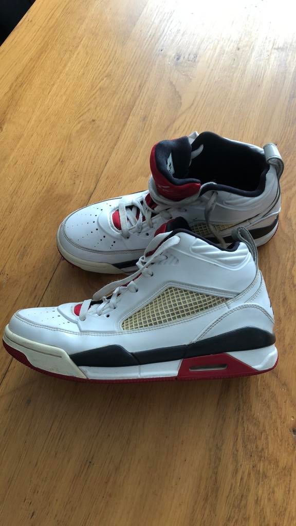 Jordan Flight sneakers, Ophalen of Verzenden, Zo goed als nieuw, Schoenen