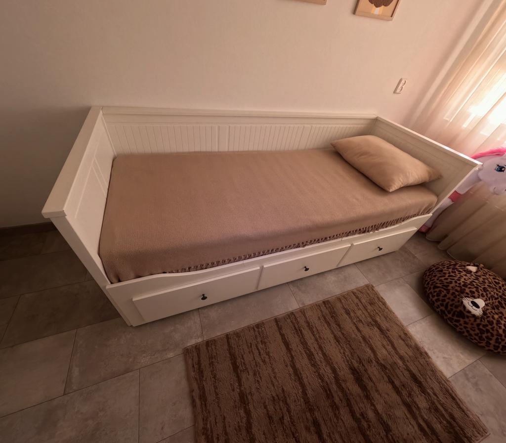 Ikea Hemnes bedbank met 3 lades - Wit, inclusief 2 matrassen, Ophalen, Verstelbaar, Wit, Tweepersoons