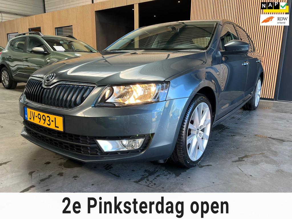 Skoda Octavia 1.0 TSI Greentech Ambition Business Automaat|N, Auto's, Skoda, Stof, Gebruikt, 49 €/maand, Origineel Nederlands