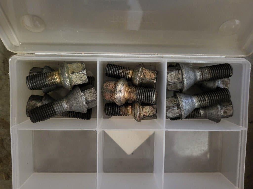 3 setjes wielbouten, Ophalen of Verzenden, Gebruikt, Universele onderdelen