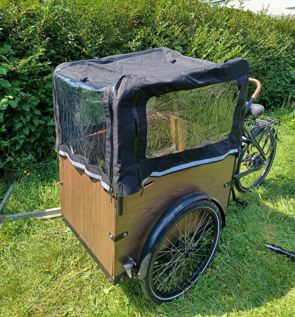 Mooie elektrische bakfiets, 4 kinderen of meer, Zo goed als nieuw, Schijfrem, Huif
