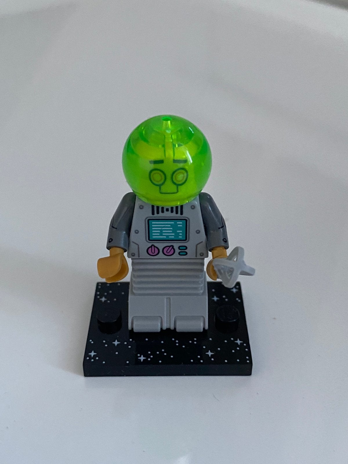 lego minifiguur serie 26 robot butler, Ophalen of Verzenden, Zo goed als nieuw
