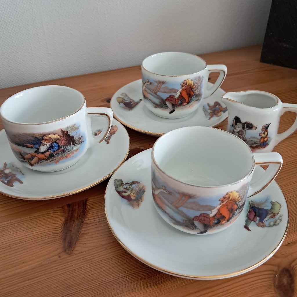 Kinderservies 3 kopjes en roomkannetje Alt Schoenwald, Ophalen of Verzenden