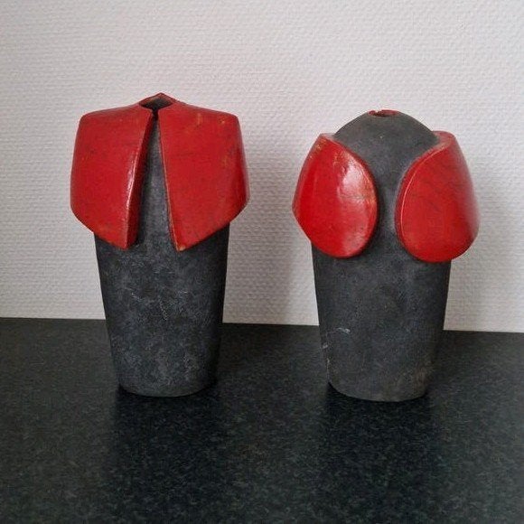 Koppel beelden / vazen van keramiste Hélène Van Dongen 1948, Antiek en Kunst, Ophalen of Verzenden