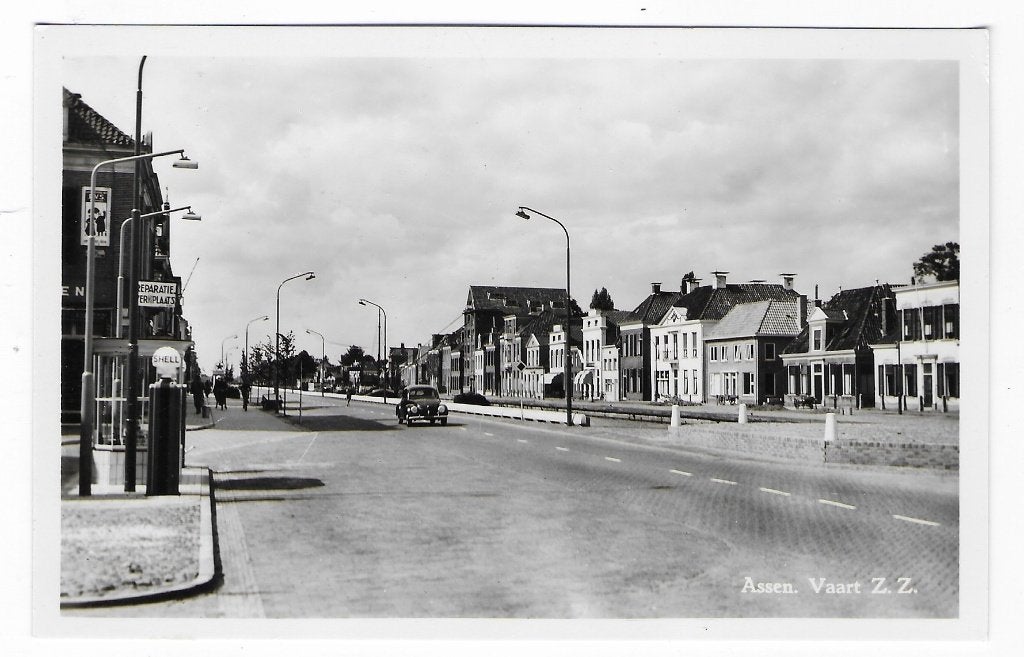 Assen Vaart Z.Z.-- Oude Ongelopen ansichtkaart B6895 ---, Verzamelen, Ophalen of Verzenden, 1960 tot 1980, Gelopen, Drenthe