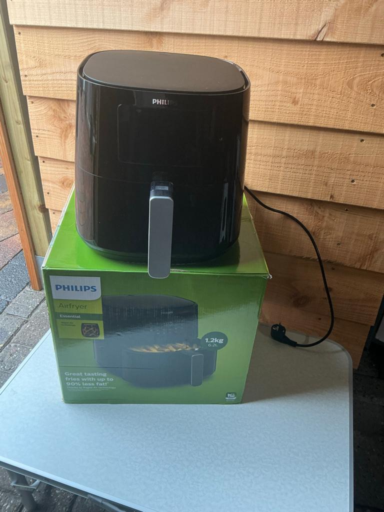 Philips Airfryer Essential met transportschade, Ophalen of Verzenden, Zo goed als nieuw, Airfryer, 1000 t/m 1499 gram