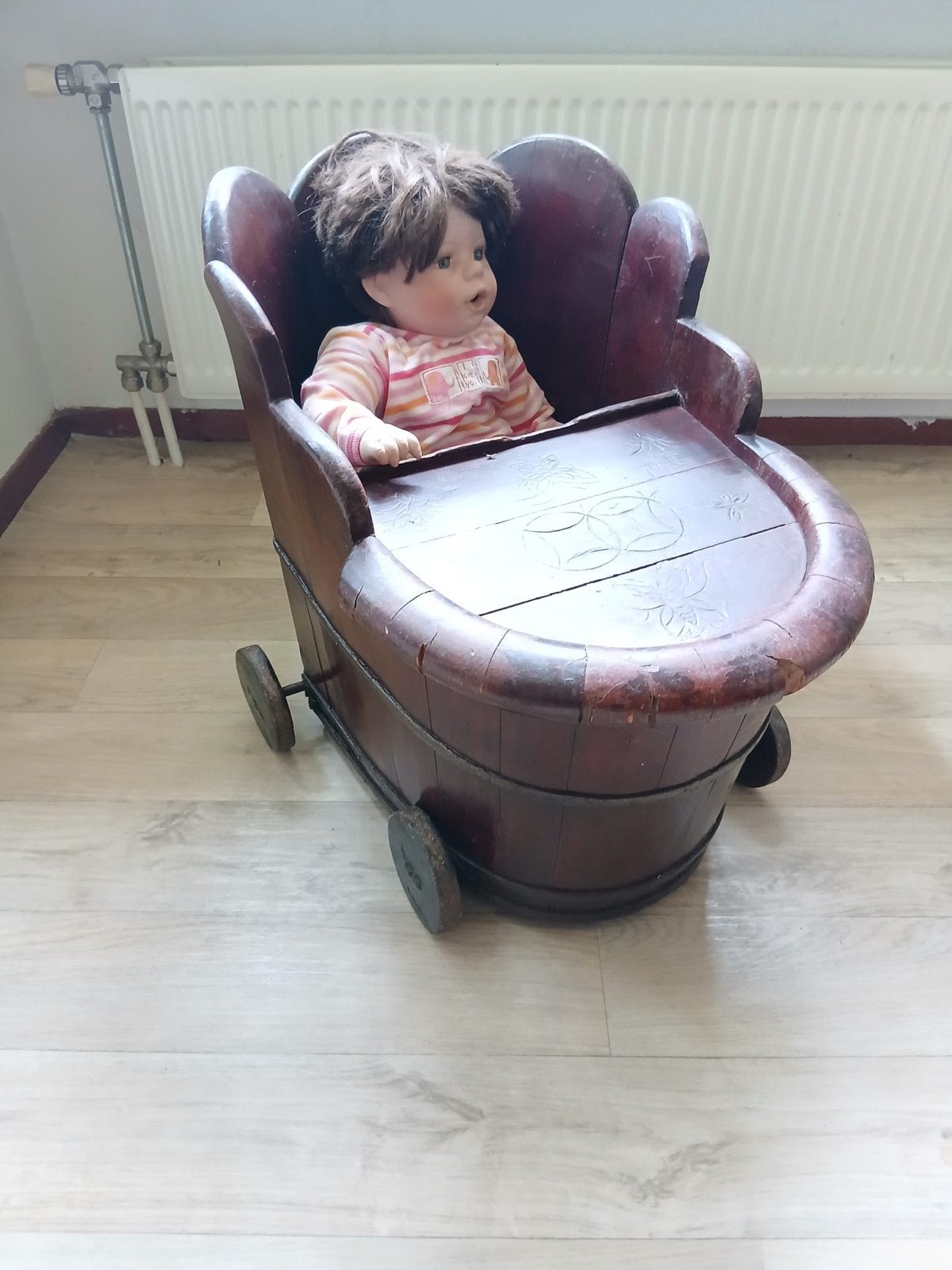 Antieke Chinese kinderstoel op wieltjes, Antiek en Kunst, Ophalen