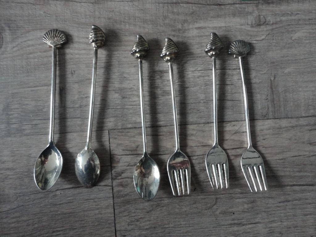 VINTAGE VERZILVERDE LEPELTJES EN VORKJES /SHELL/SCHELPJES, Antiek en Kunst, Antiek | Bestek, Ophalen of Verzenden