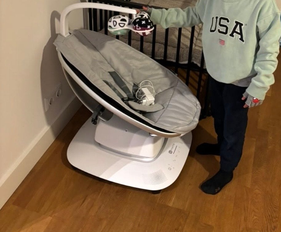 4moms MamaRoo 5 Classic Wipstoel Grijs, Overige merken, Wipstoel, Ophalen of Verzenden, Met gordel(s) of riempje(s)