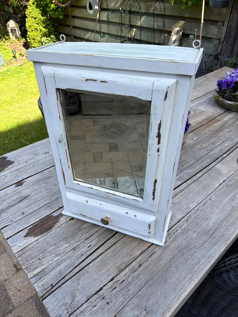 Vintage houten medicijnkastje met spiegel en lade, Ophalen