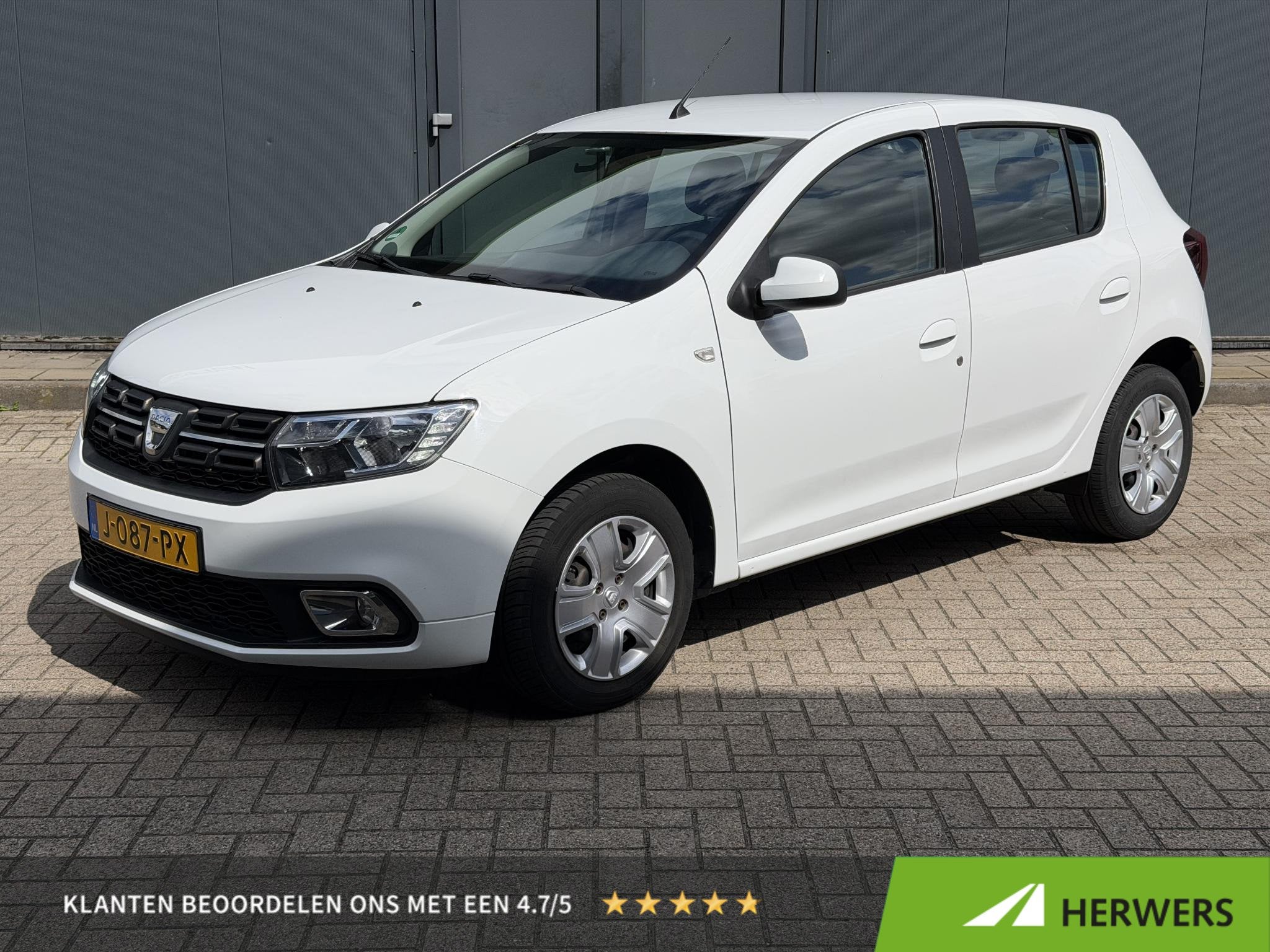 Dacia Sandero 0.9 TCe Tech Road / Navigatie / Cruise Control, Auto's, 898 cc, Stof, Euro 6, Wit