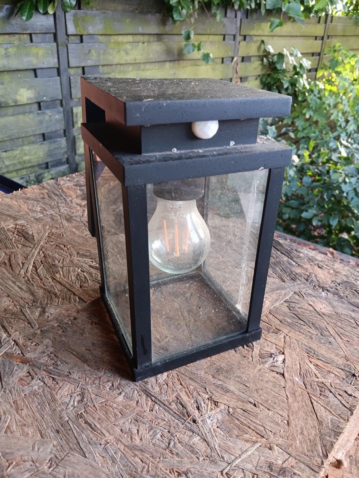 Buitenlamp dag/nacht en bewegingssensor, Ophalen, Gebruikt, Wandlamp, Netvoeding