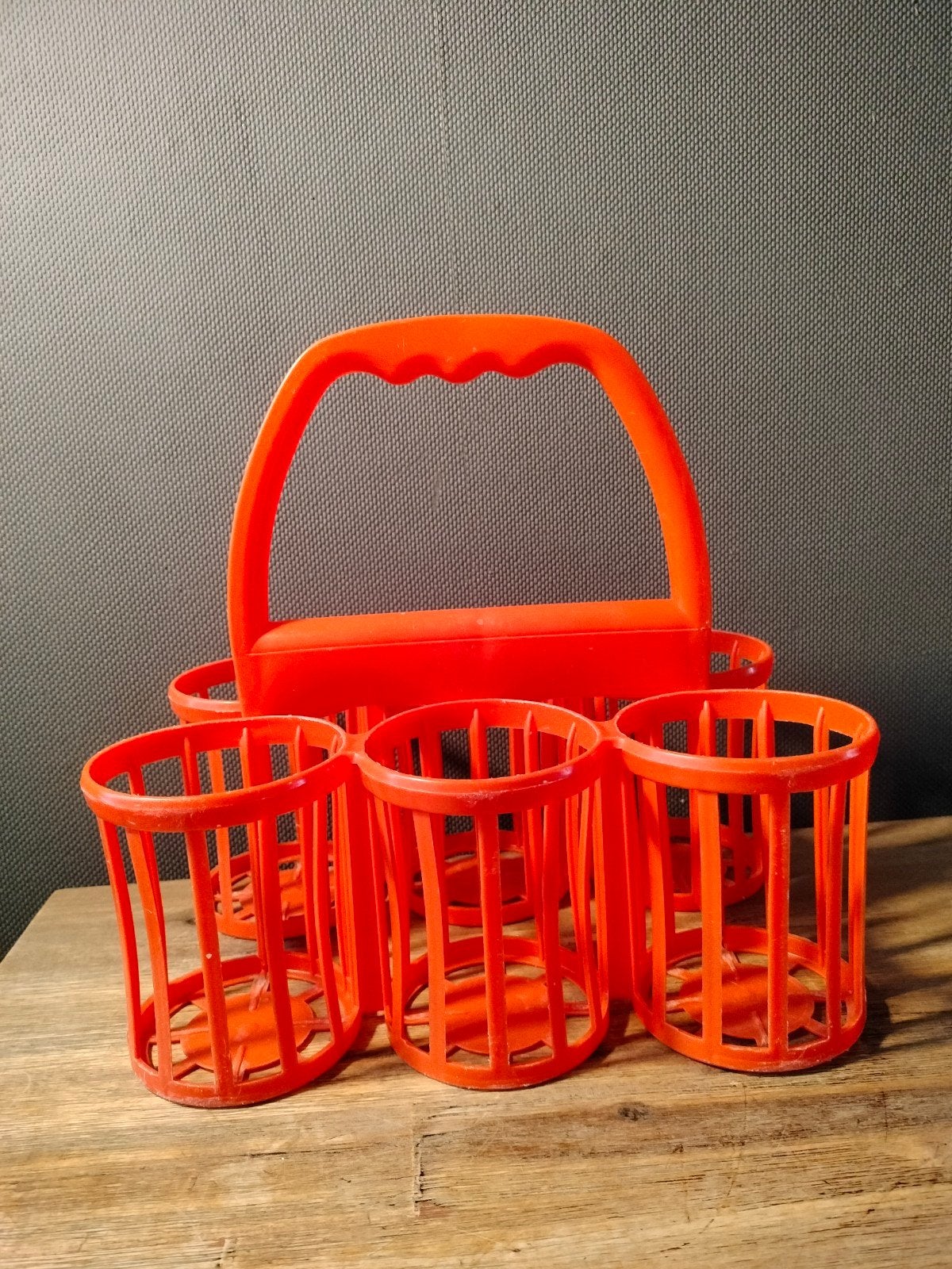 Vintage oranje flessenhouder / flessenrek, Antiek en Kunst, Curiosa en Brocante, Ophalen of Verzenden