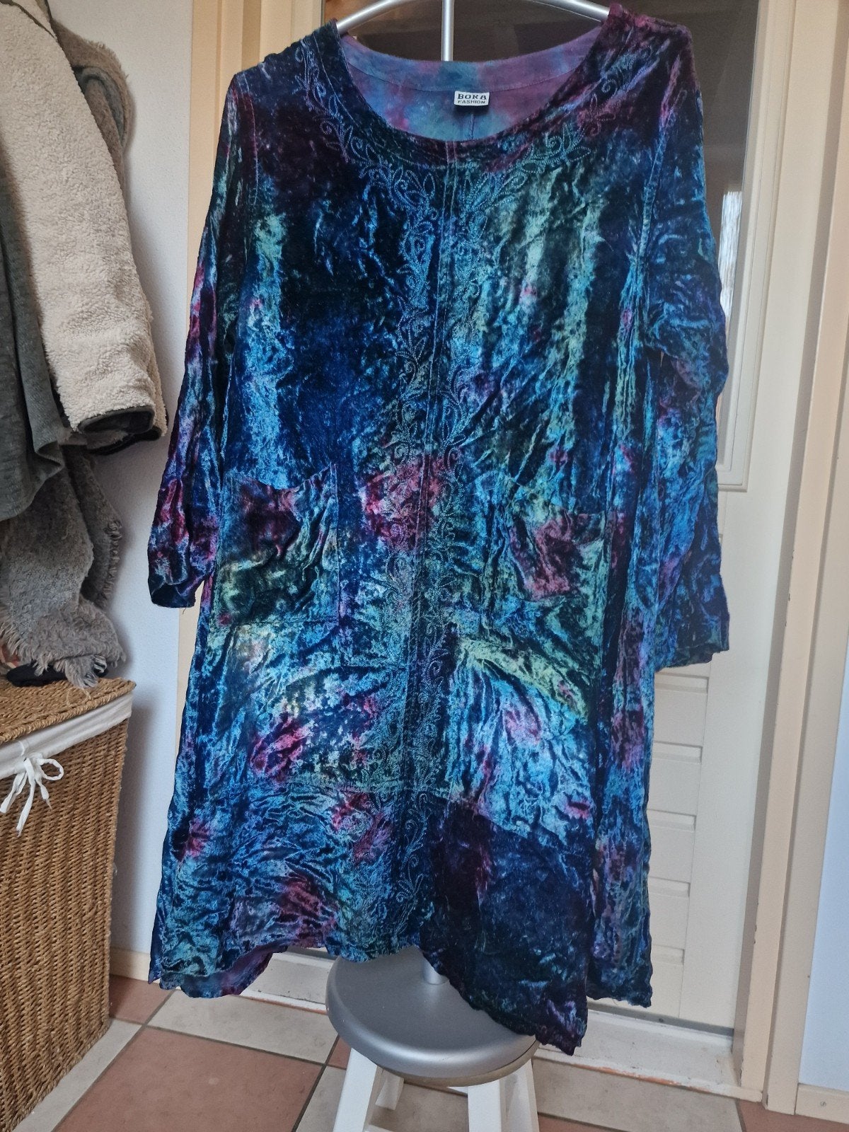 BORA FASHION, Ophalen of Verzenden, Zo goed als nieuw, Maat 42/44 (L), Onder de knie