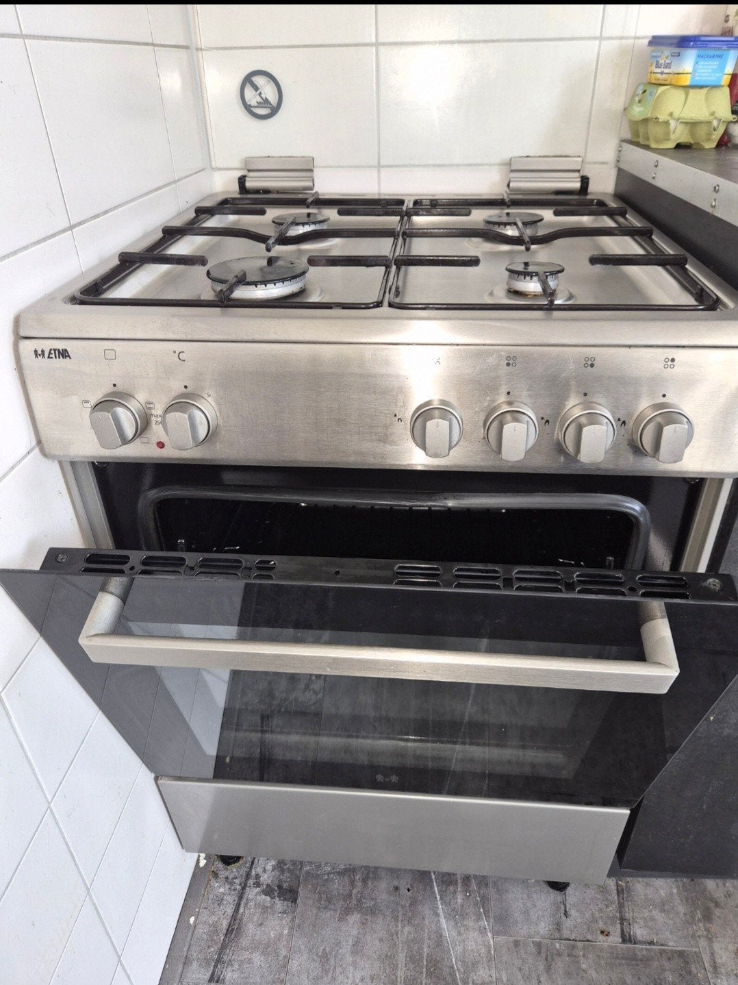 Etna gasfornuis met oven, Ophalen, Gebruikt, 60 cm of meer, 4 kookzones
