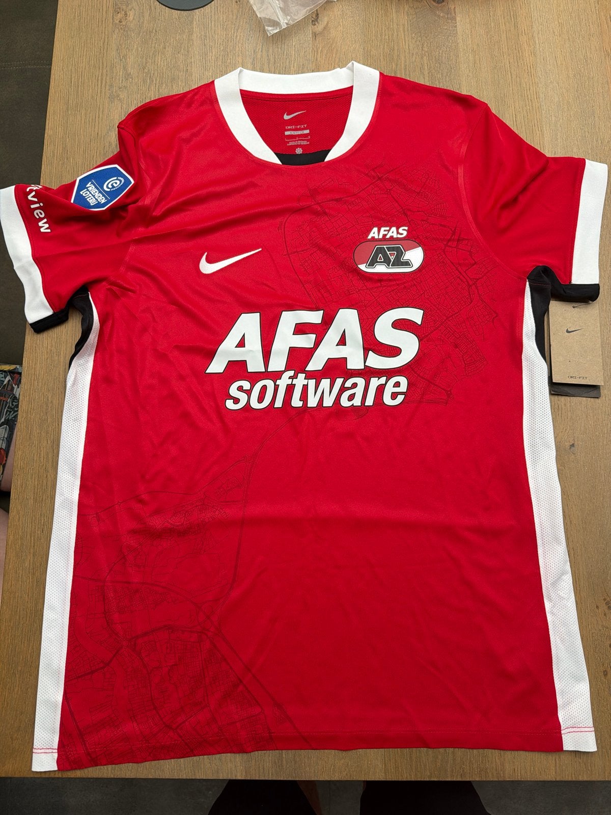 AZ Alkmaar Thuisshirt 25-26 Maat L, Maat L, Ophalen of Verzenden, Nieuw, Shirt