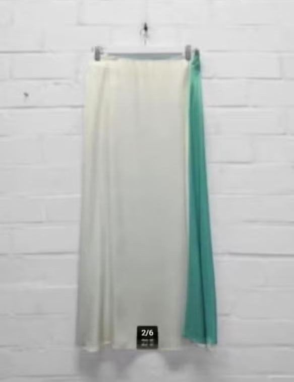 Just in Case - Prachtige satijnen rok maat 38 & 40 - Nieuw, Maat 38/40 (M), Nieuw, Ophalen of Verzenden, Onder de knie