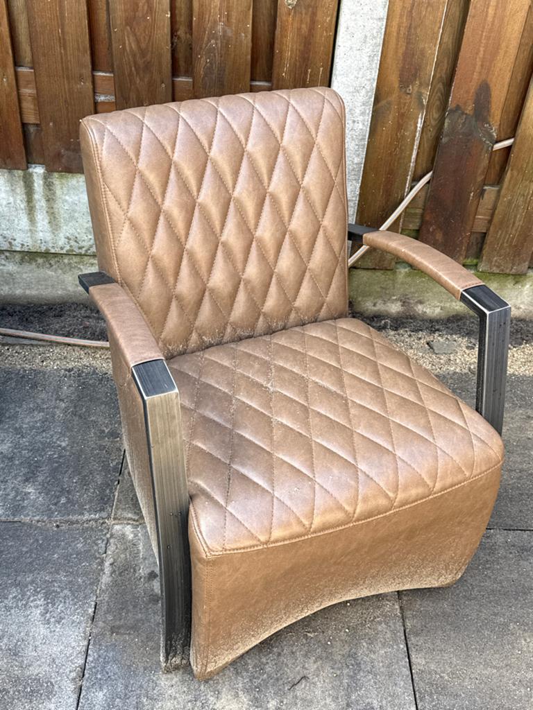 Snel weg Industriële fauteuil - Cognac leer met metal frame, Huis en Inrichting, Fauteuils, Ophalen of Verzenden, Gebruikt, Leer
