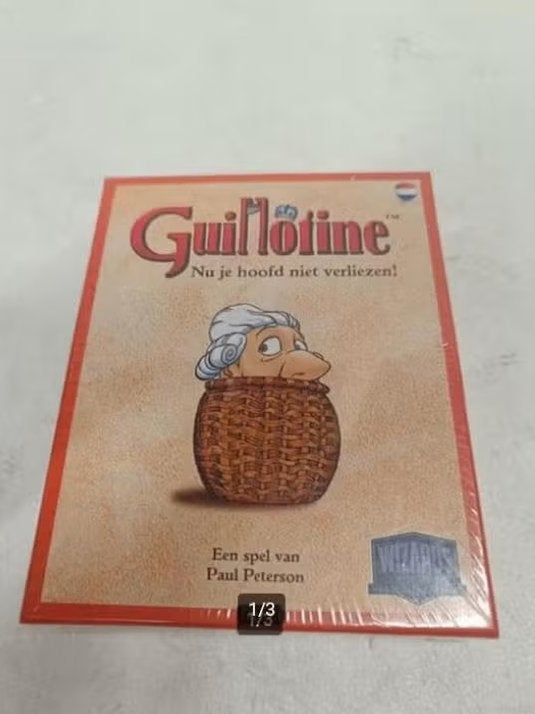 Guillotine Hasbro geseald kaartspel nieuw, Nieuw, Ophalen of Verzenden