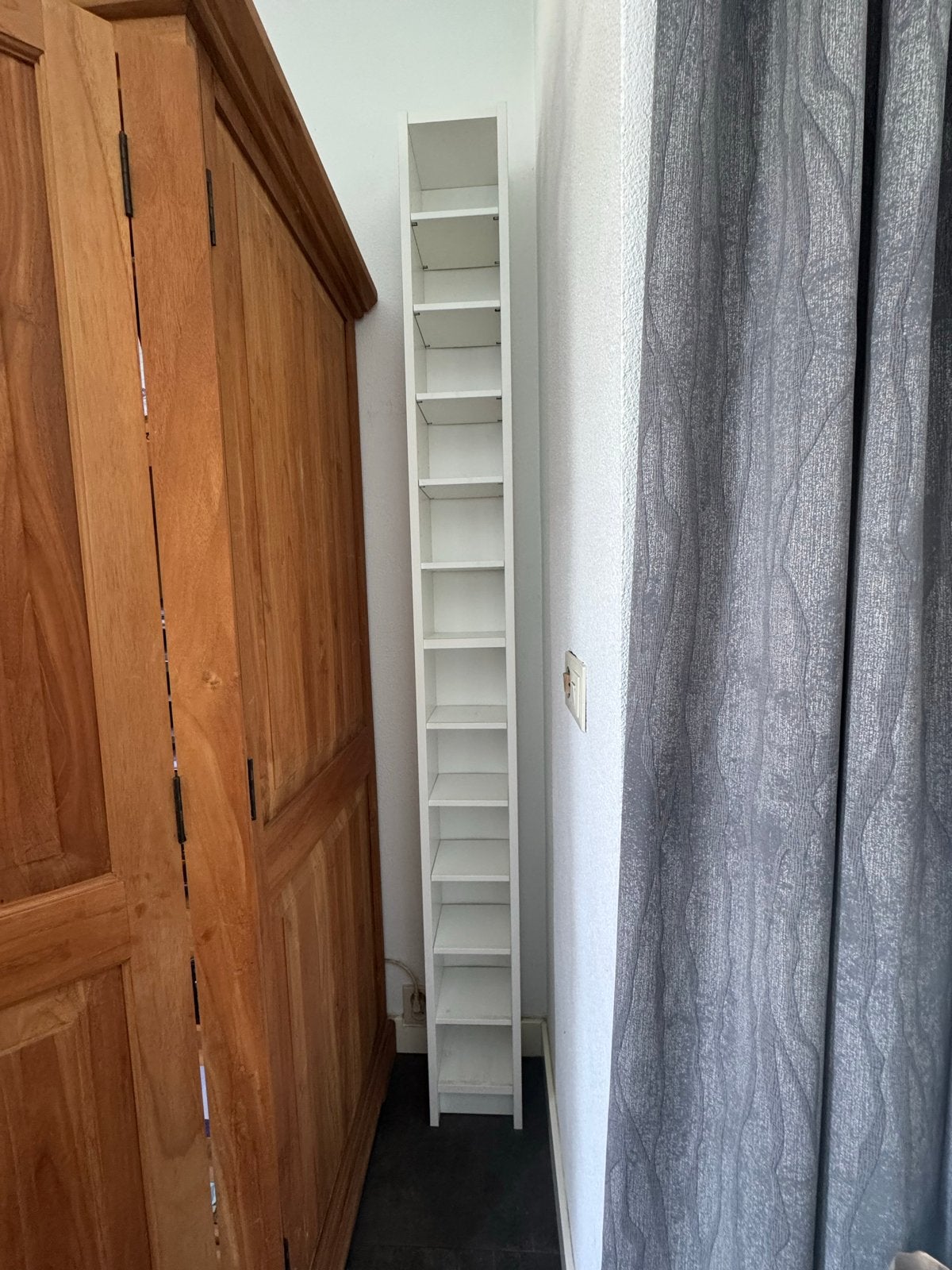 Smalle witte CD rek ikea, Gebruikt, 75 tot 150 discs, Ophalen of Verzenden, Hout