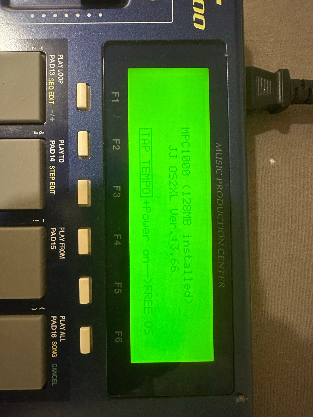 Akai MPC1000 met JJOSXL geïnstalleerd, Overige merken, Gebruikt, Met midi-aansluiting, Overige aantallen