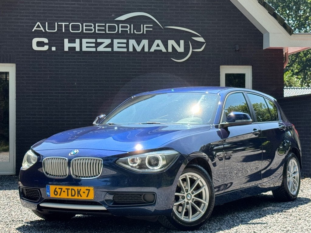 BMW 1-serie 116i URBAN LED XENON Navigatie Groot Sport inter, Auto's, BMW, 1-Serie, Euro 5, Gebruikt, 4 cilinders