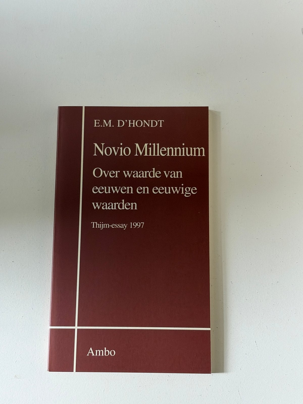 Novio Millennium: Over waarde van eeuwen en eeuwige waarden, Ophalen of Verzenden, Gelezen, Nederland