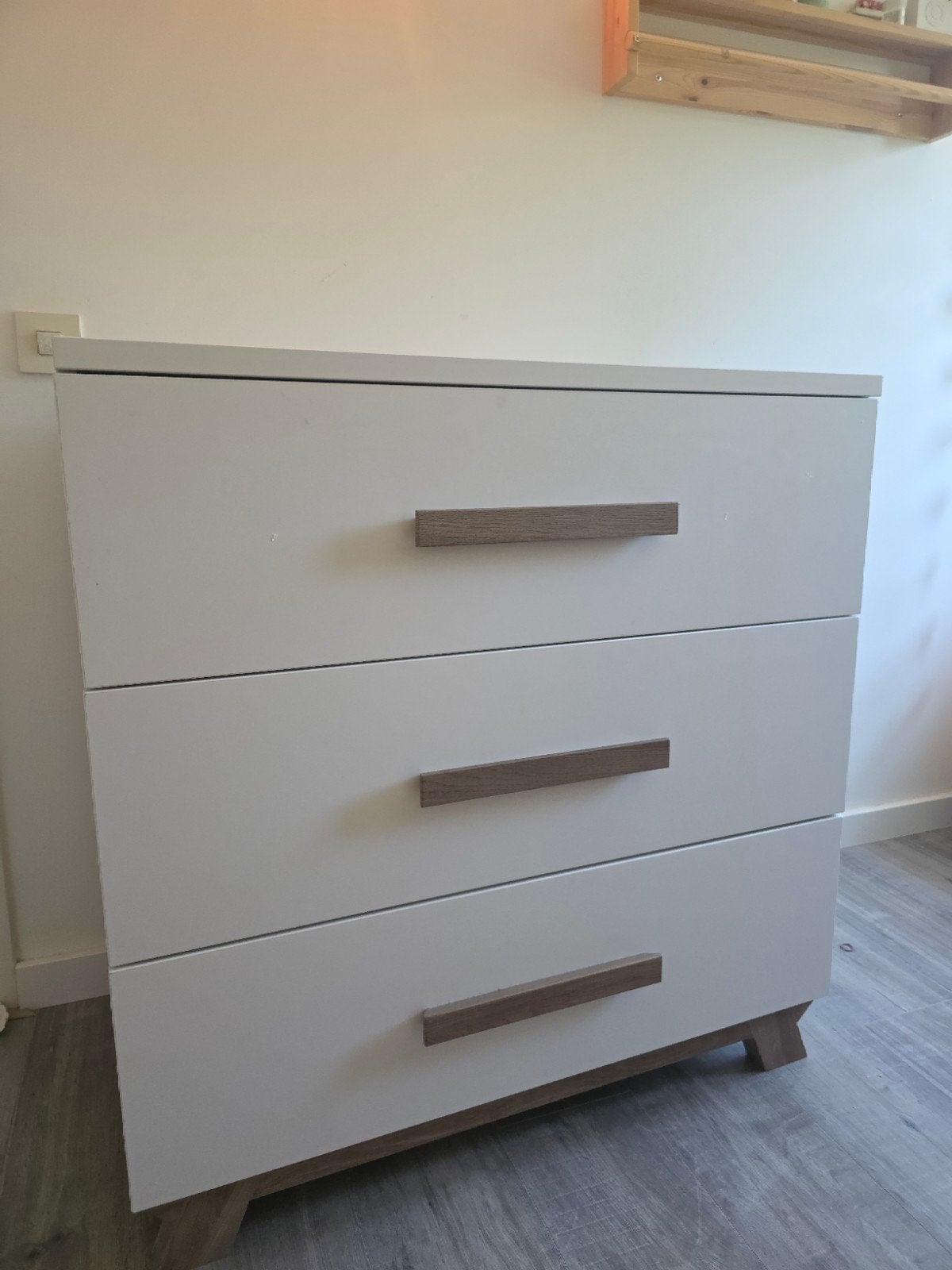 TWF Bergen commode – Wit/Houtlook – Zo goed als nieuw, Ophalen, 50 tot 70 cm, 90 tot 105 cm, 100 cm of meer