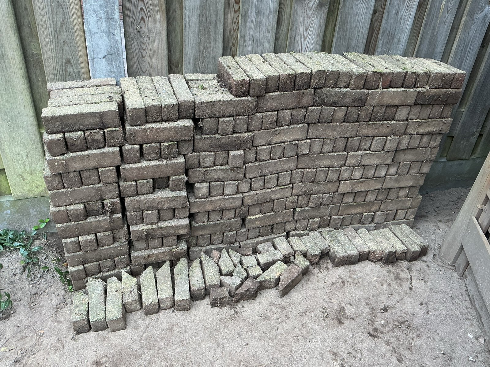 Gratis waaltjes, ca.3,25m2, Tuin en Terras, Ophalen, Gebruikt, Klinkers, Minder dan 5 m²