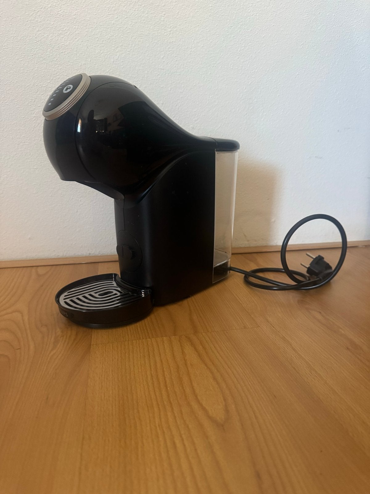Dolce Gusto koffiezetapparaat zwart - Zo goed als nieuw, Ophalen of Verzenden, Zo goed als nieuw, Koffiemachine, Koffiepads en cups