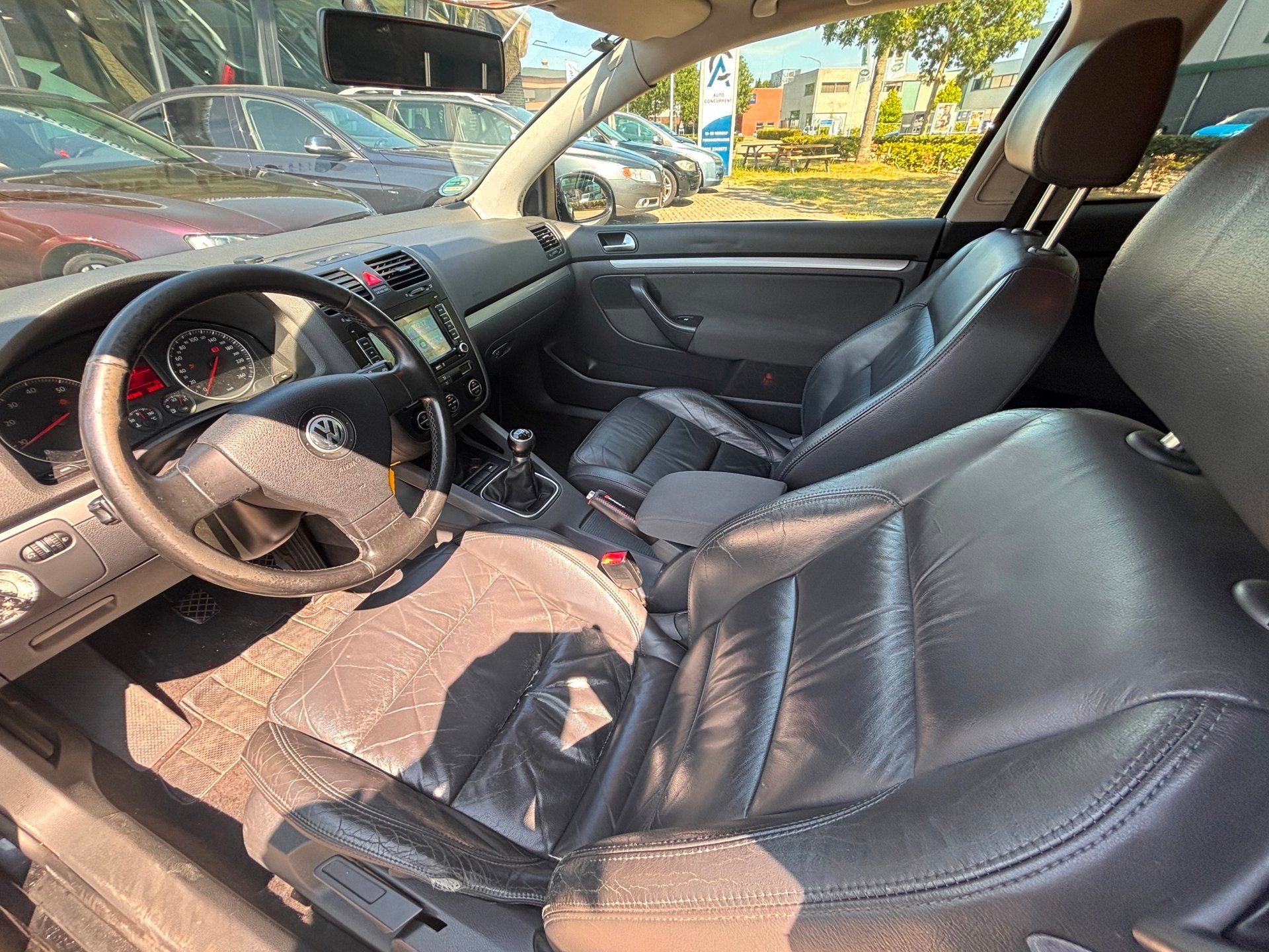 Volkswagen Golf 2.0 FSI Sportline Inruilkoopje met wat werk!, Gebruikt, 4 cilinders, Zwart, Bedrijf