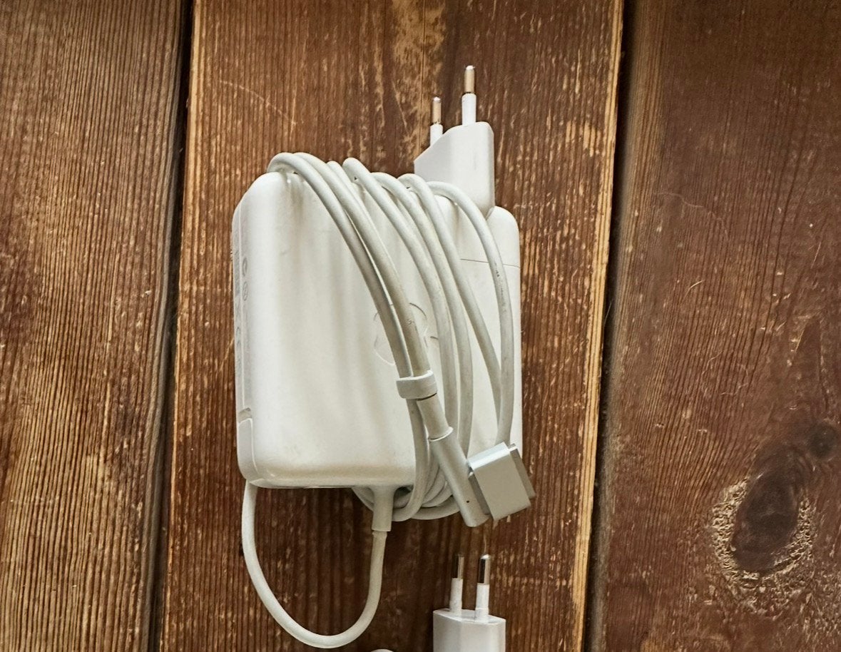 Originele Apple Magsafe(2) adapter 85W, Computers en Software, Ophalen, Overige modellen, 13 inch, Zo goed als nieuw