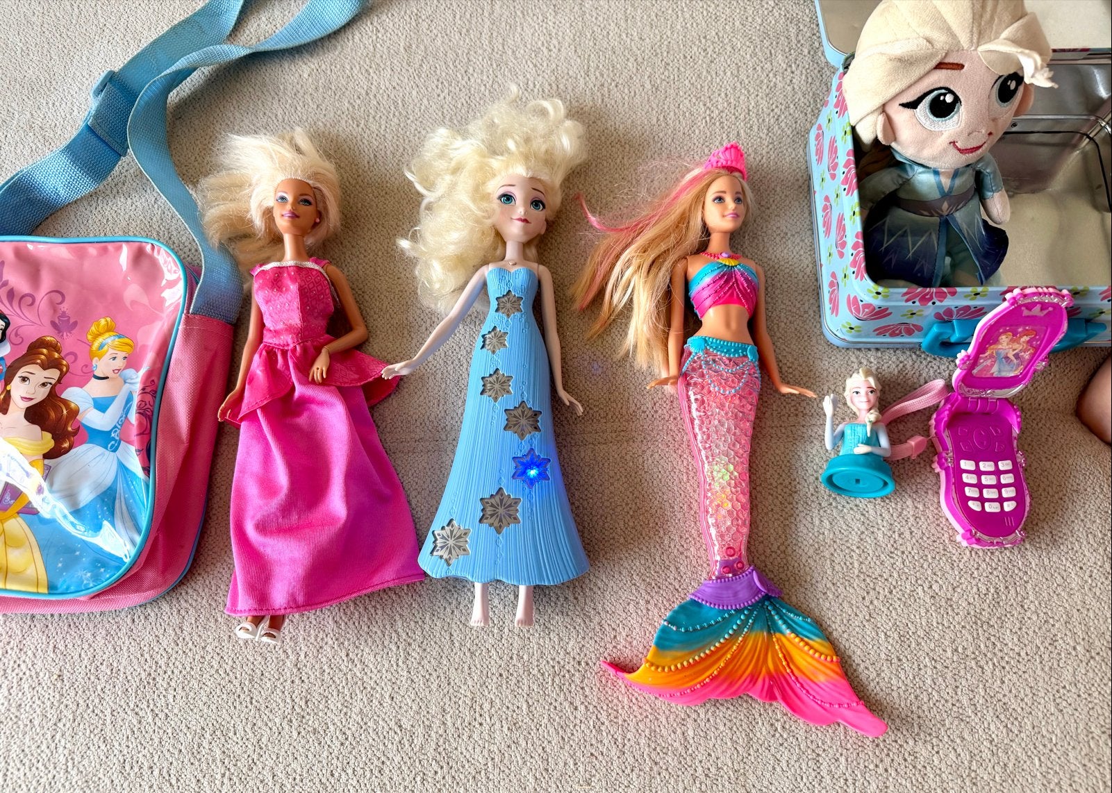 Poppen en accessoires: Barbie, Elsa, zeemeermin, tas, etc., Ophalen of Verzenden, Gebruikt, Barbie