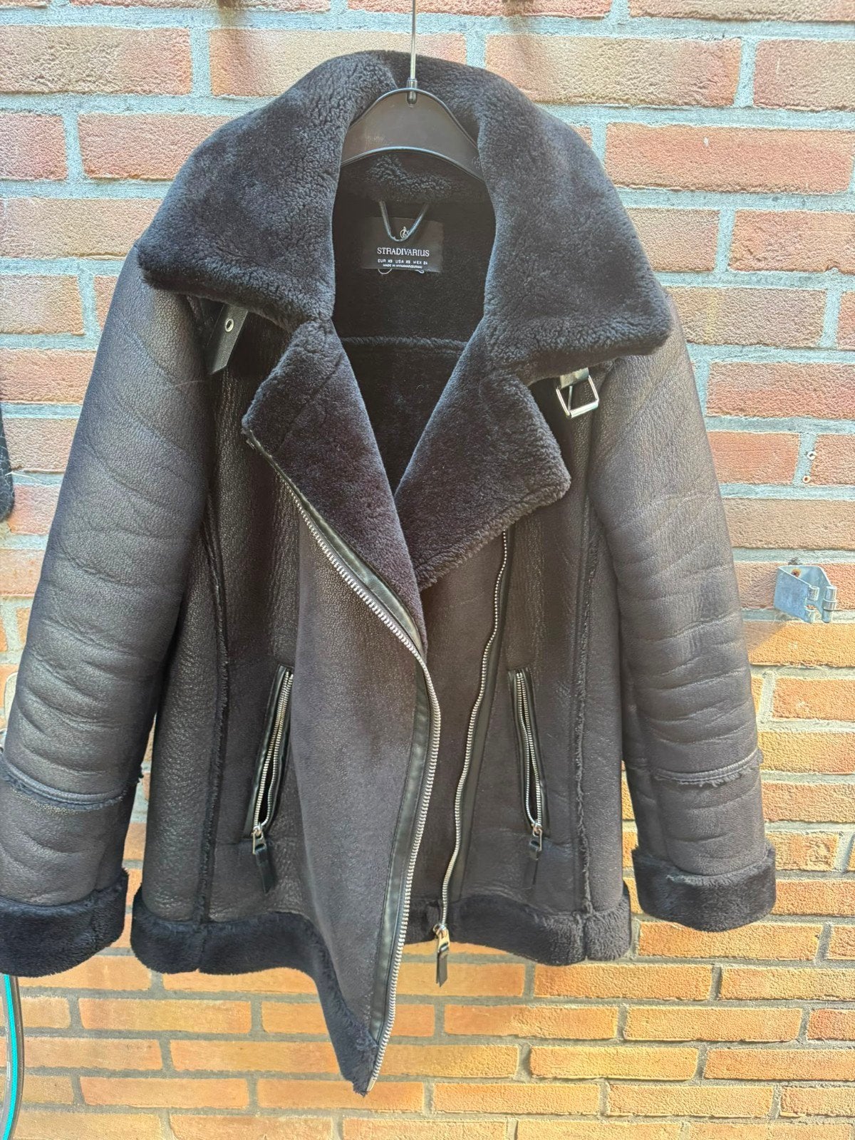 Stradivarius bikerjack met teddy voering - zwart (valt als S, Kleding | Dames, Jassen | Winter, Ophalen, Zwart, Maat 36 (S), Stradivarius