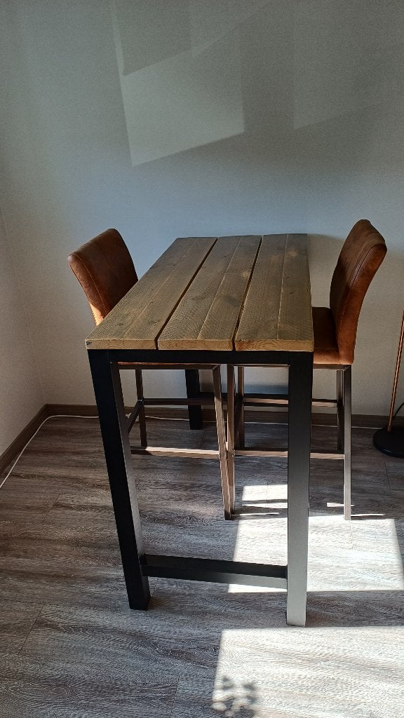 Bartafel met 2 krukken, Ophalen, Gebruikt