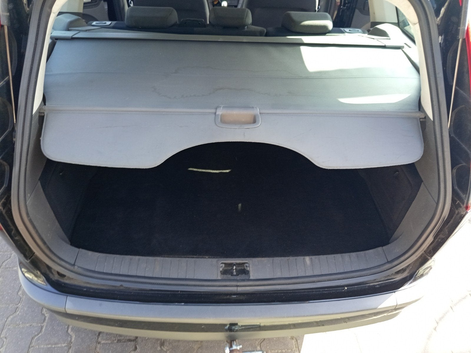 Foto 12 van Ford Focus 1.6 74KW Wagon 2005 Zwart