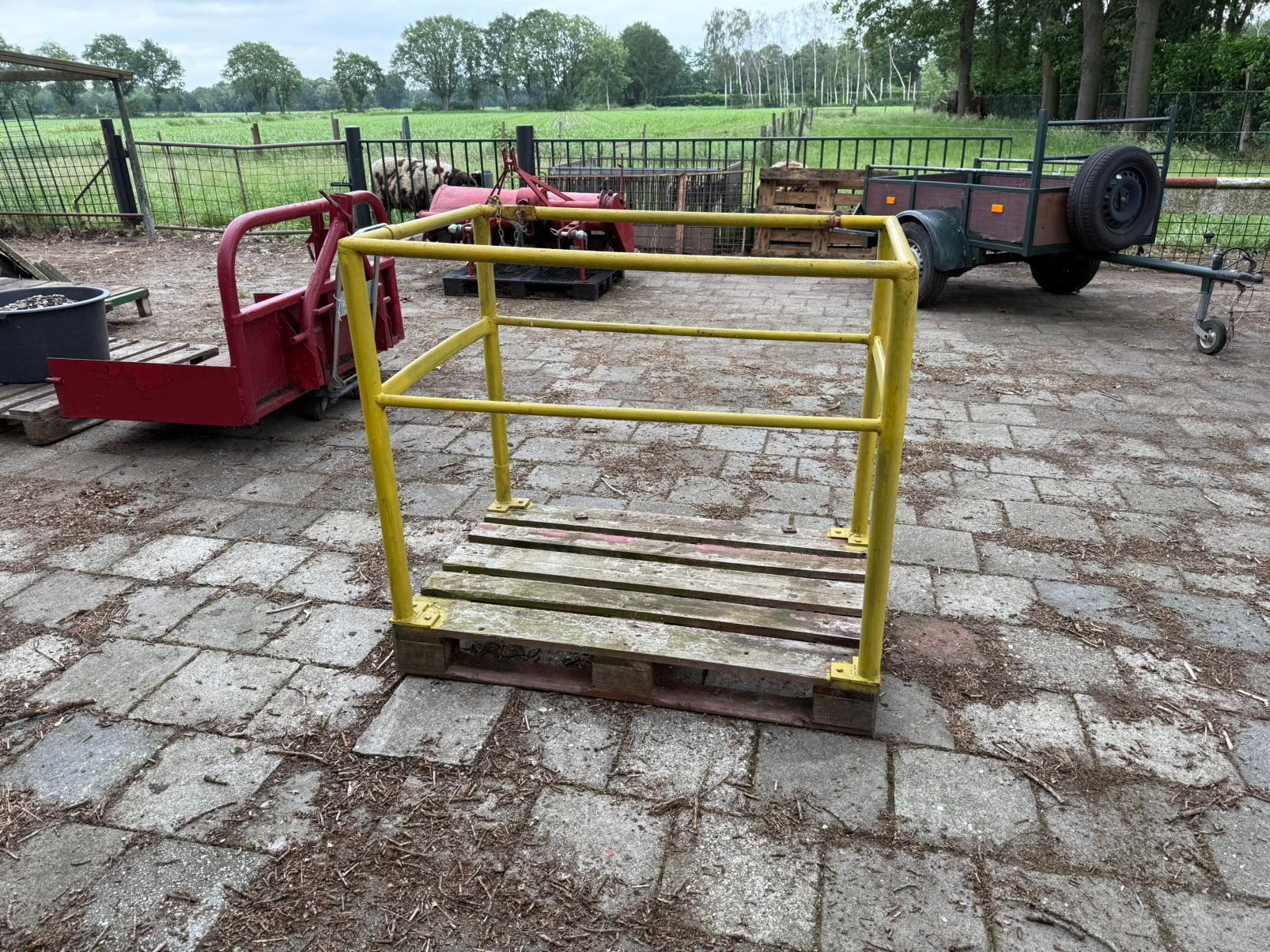 Werkbak, Ophalen, Zo goed als nieuw, Overige typen, Minder dan 2 meter