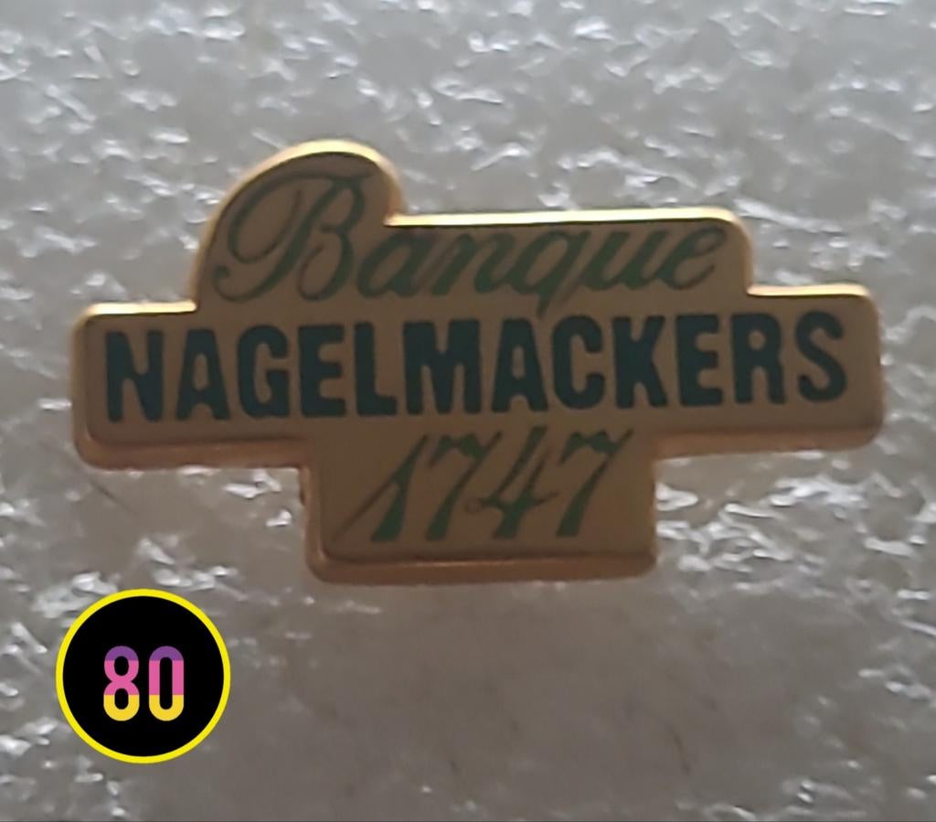 Pin Banque Nagelmackers 1747, Verzamelen, Speldjes, Pins en Buttons, Ophalen of Verzenden