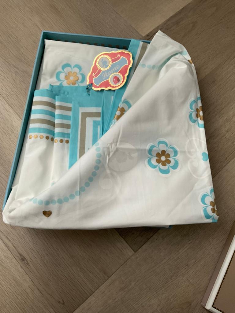 Pip Studio Tafelkleed Turquoise Bloemen 150x250 cm, Overige materialen, Overige typen, Nieuw, Ophalen of Verzenden