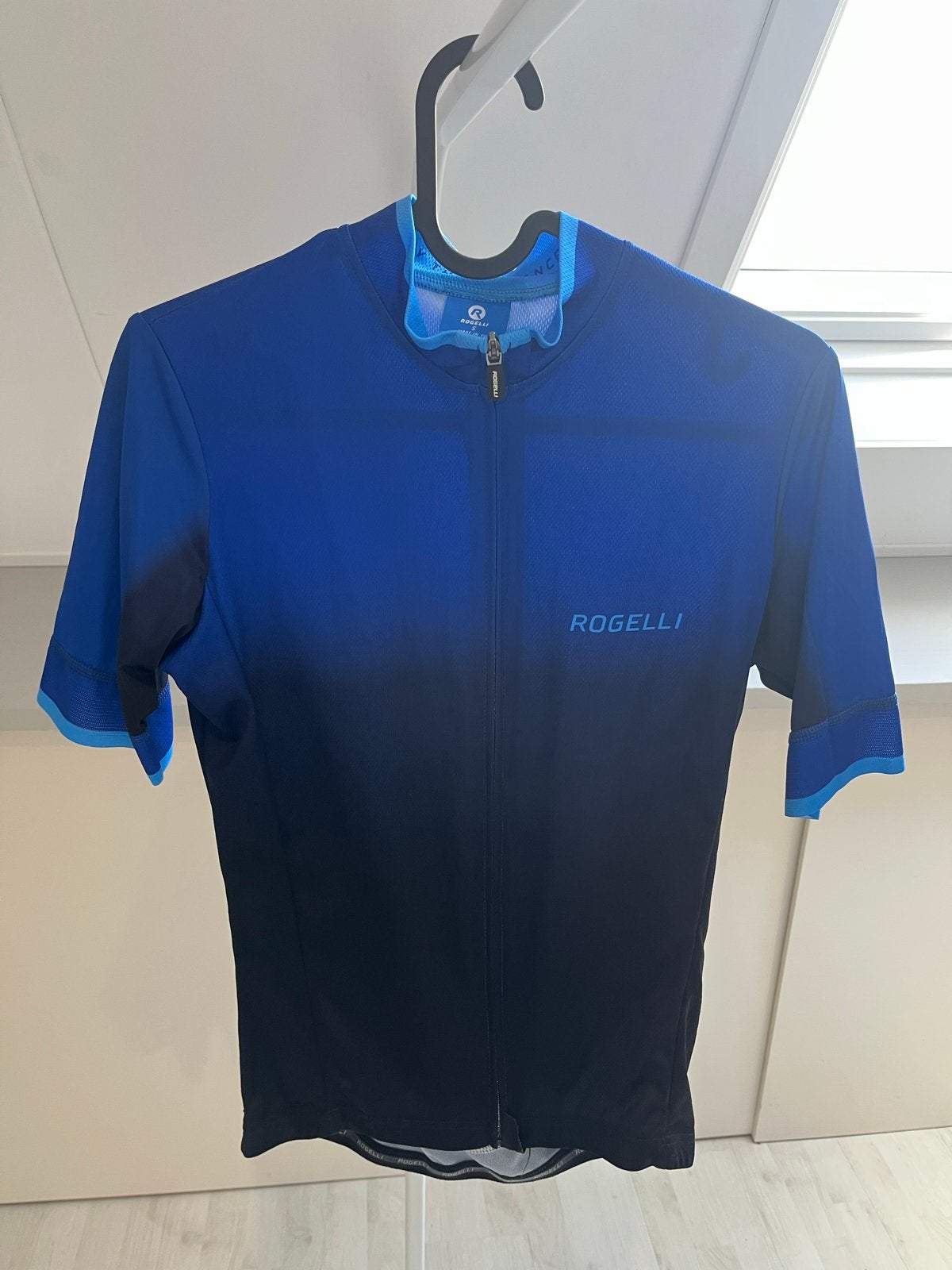 RACEFIETS SHIRT ROGELLI MAAT S BLAUW ZWART, Kleding | Dames, Blauw, Ophalen of Verzenden, Zo goed als nieuw, Hardlopen of Fietsen