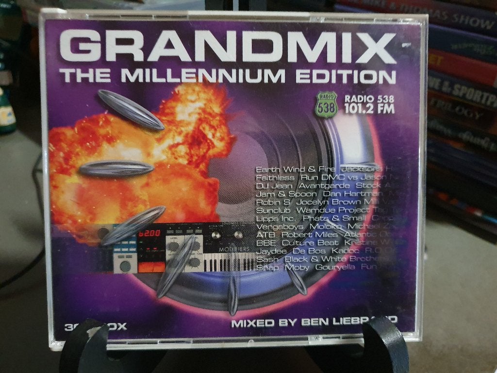 3CD's GrandMix The Millennium Edition mixed by Ben Liebrand, Ophalen, Zo goed als nieuw