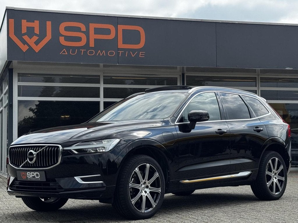 Volvo XC60 2.0 T8 TwinEngine AWD Inscription|Lucht|B&W|407PK, Auto's, Automaat, Gebruikt, 1969 cc, Zwart