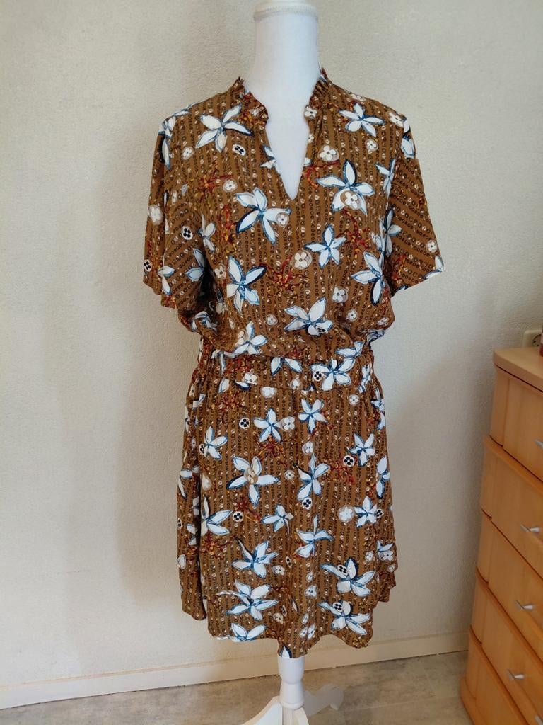 Femme9 Bloemenprint Jurk Maat XL,lengte is 101cm, Bruin, Femme9, Maat 46/48 (XL) of groter, Ophalen of Verzenden