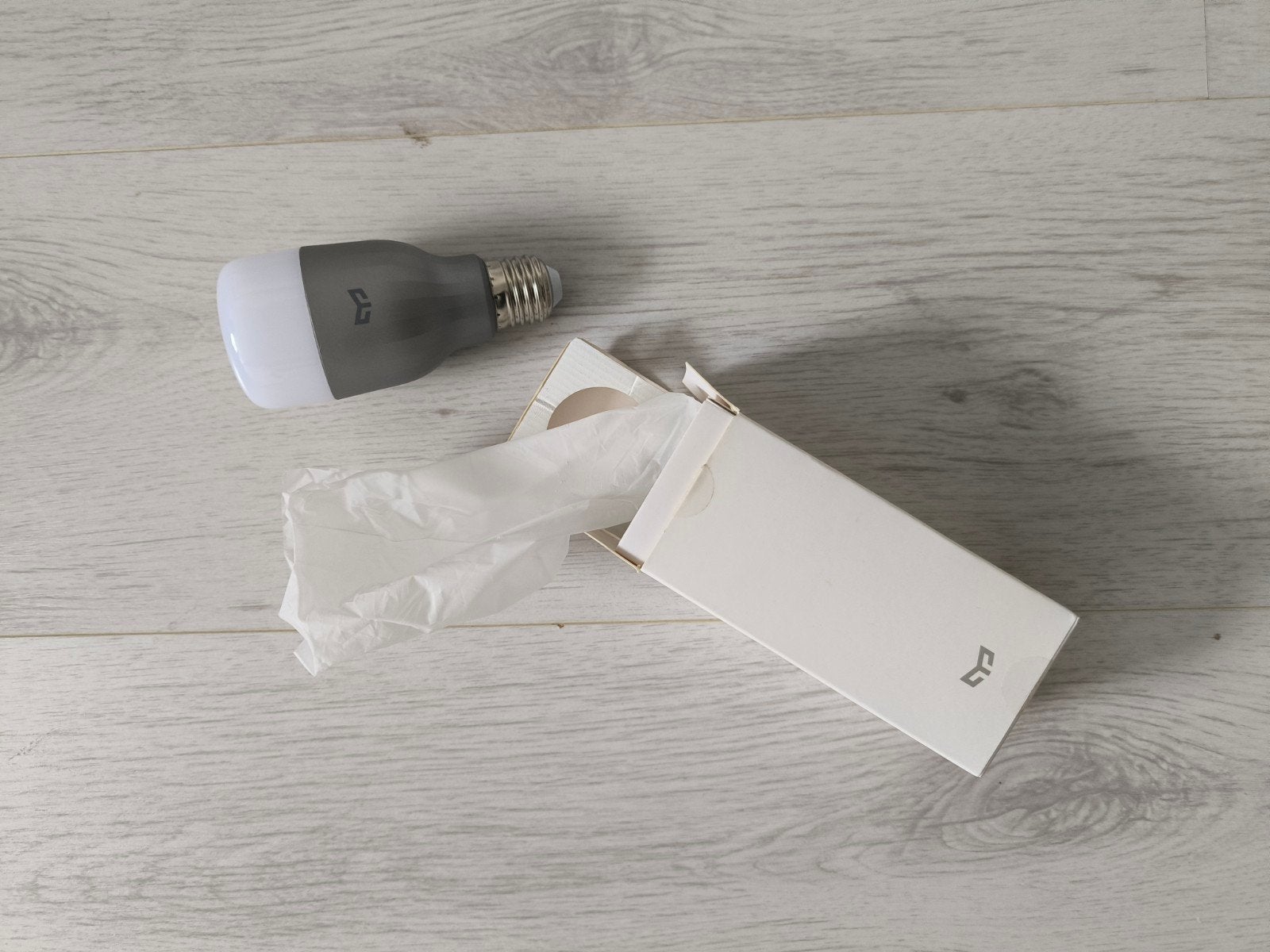 Yeelight LED-lamp E27 - Nieuw in doos, Ophalen of Verzenden, Nieuw, E27 (groot), Led-lamp