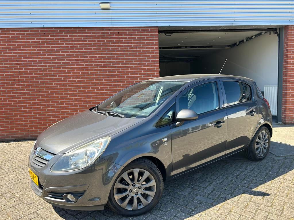 Slechts 53.719km&NAP 1e eigen. Opel Corsa 1.4 16V 5Drs 2010, Voorwielaandrijving, 1063 kg, 4 cilinders, Met garantie (alle)