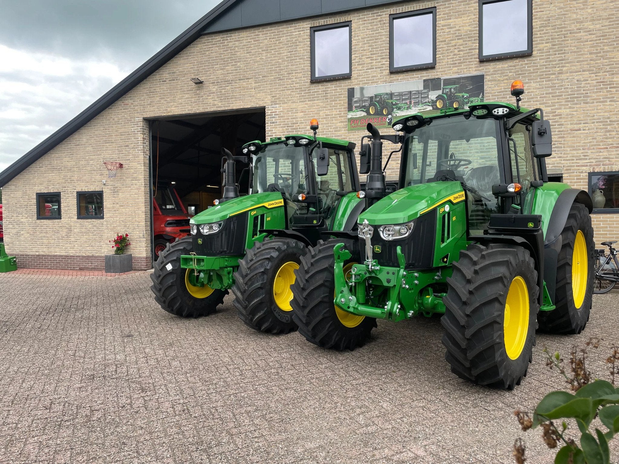 John Deere 6M95 (bj 2026)